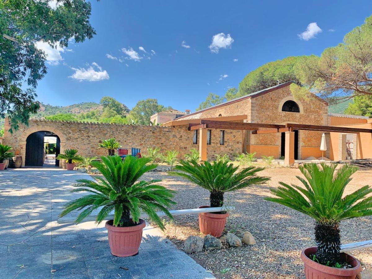 Antico Casale Del Poggio Hotel Капотера Екстериор снимка