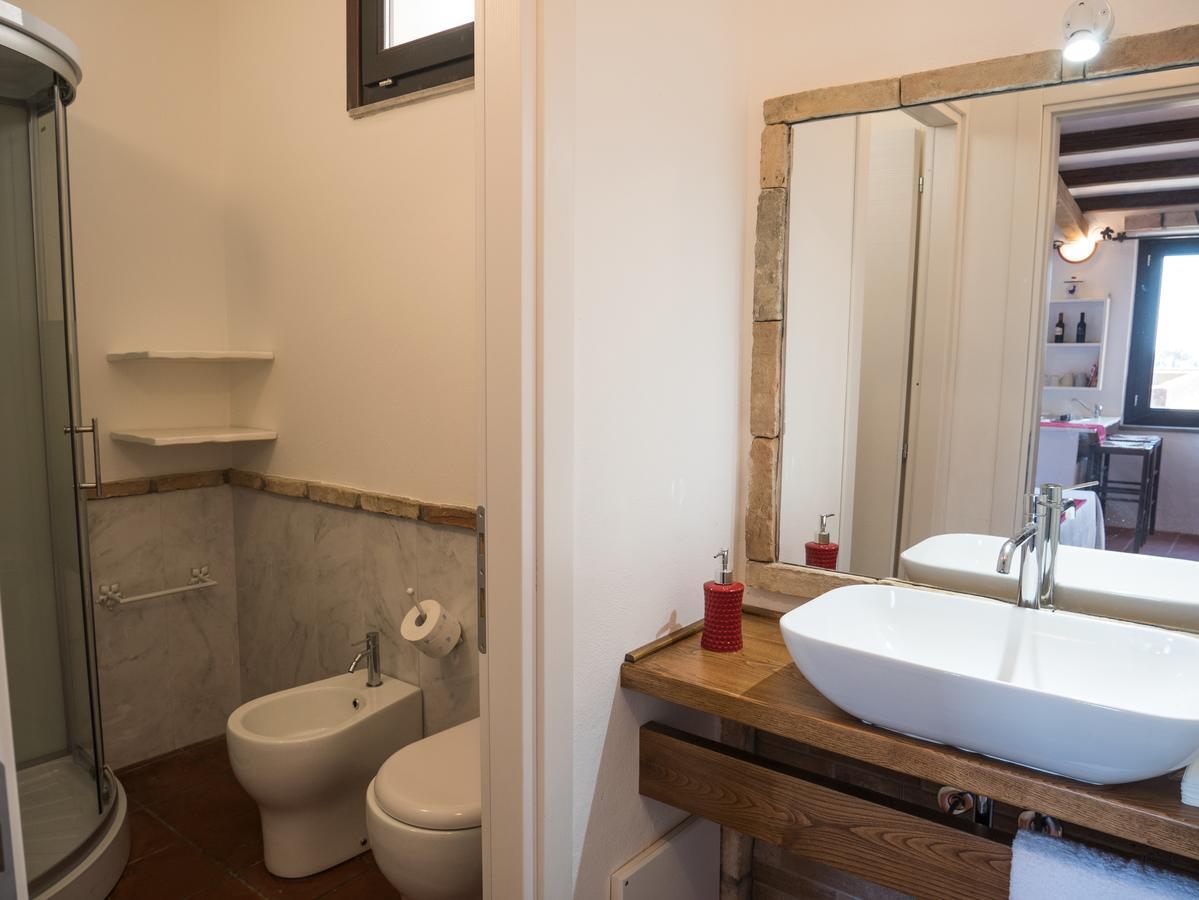 Antico Casale Del Poggio Hotel Капотера Екстериор снимка