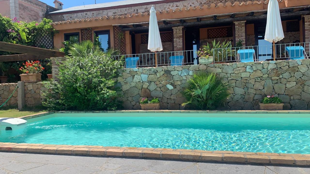 Antico Casale Del Poggio Hotel Капотера Екстериор снимка